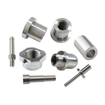 O CNC feito sob encomenda de aço inoxidável parte as peças sobresselentes fazendo à máquina de alumínio que anodizam